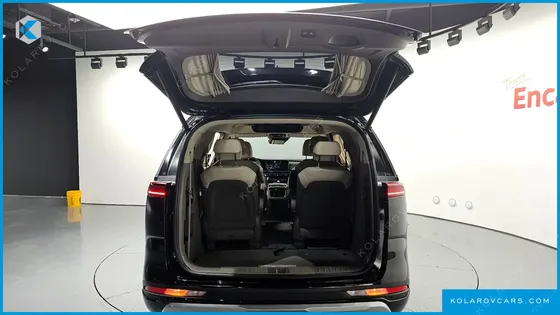 KIA CARNIVAL GASOLINE 9-SEATER HI-LIMOUSINE