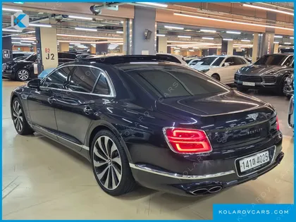 BENTLEY FLYING SPUR 4.0 AZURE