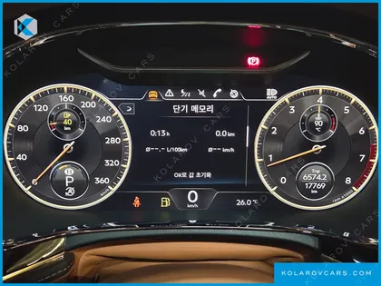 BENTLEY FLYING SPUR 4.0 AZURE