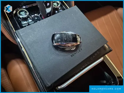 BENTLEY FLYING SPUR 4.0 AZURE