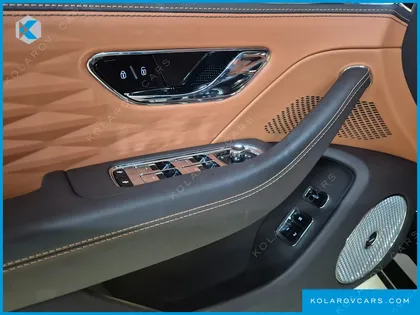 BENTLEY FLYING SPUR 4.0 AZURE