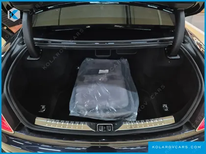 BENTLEY FLYING SPUR 4.0 AZURE