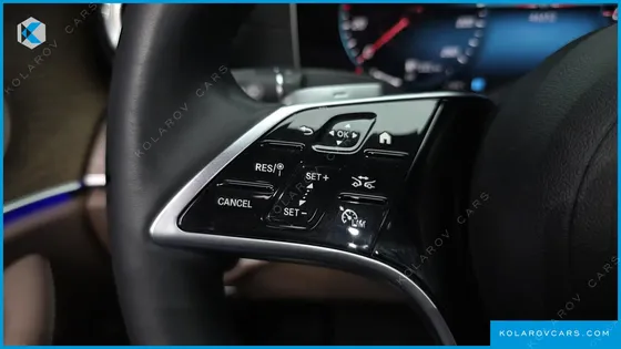 MERCEDES E-CLASS E300E 4MATIC EXCLUSIVE