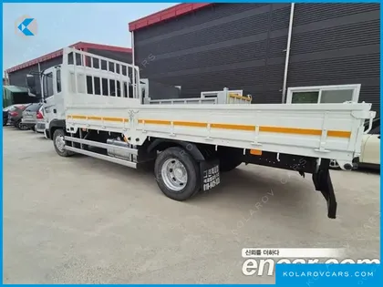 HYUNDAI MEGA TRUCK GOLD