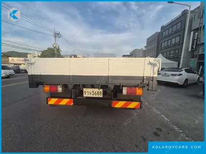 HYUNDAI MEGA TRUCK PREMIUM