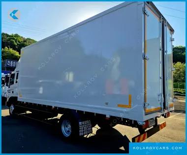 HYUNDAI MEGA TRUCK GOLD