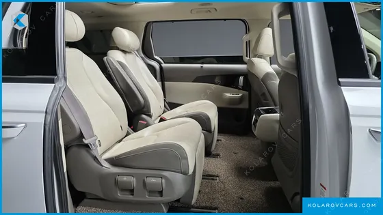 KIA CARNIVAL 7-SEATER SIGNATURE