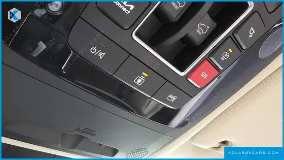 KIA CARNIVAL 7-SEATER SIGNATURE
