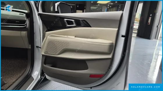 KIA CARNIVAL 7-SEATER SIGNATURE
