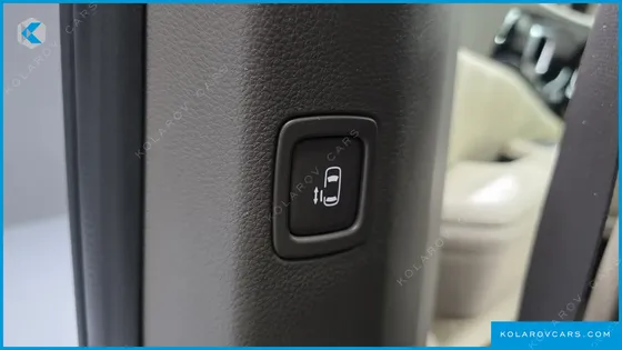KIA CARNIVAL 7-SEATER SIGNATURE