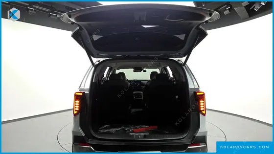 KIA CARNIVAL GASOLINE 9-SEATER SIGNATURE