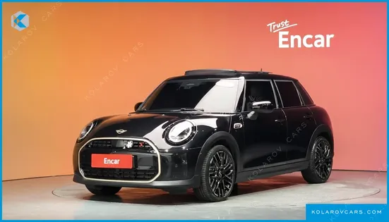 MINI COOPER 5 DOOR FAVOURED