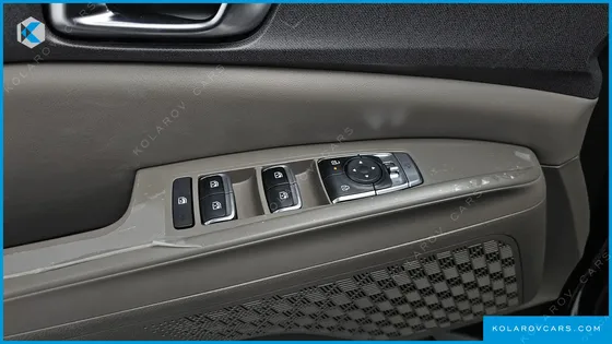 KIA CARNIVAL 7-SEATER NOBLESSE