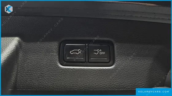 KIA CARNIVAL 7-SEATER NOBLESSE