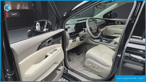 KIA CARNIVAL GASOLINE 7 SEATER X LINE