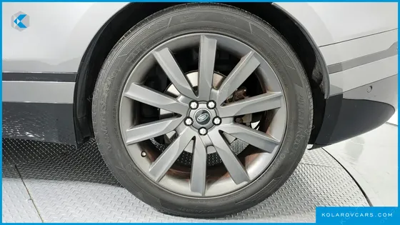 LAND ROVER RANGE ROVER VELAR 3.0 D300 R-DYNAMIC SE