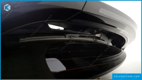 LAND ROVER RANGE ROVER VELAR 3.0 D300 R-DYNAMIC SE