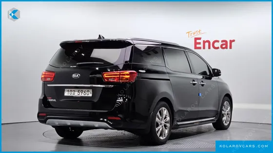KIA CARNIVAL 9-SEATER NOBLESSE
