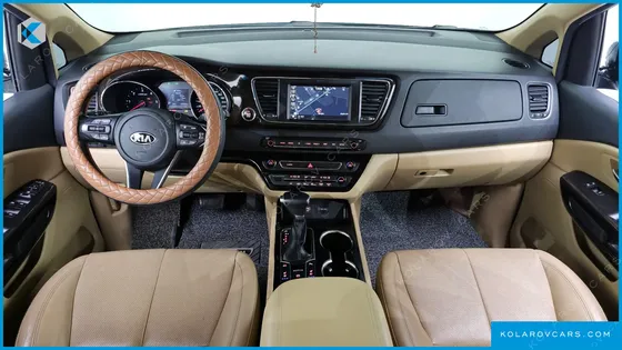 KIA CARNIVAL 9-SEATER NOBLESSE