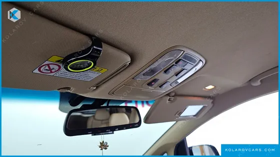 KIA CARNIVAL 9-SEATER NOBLESSE
