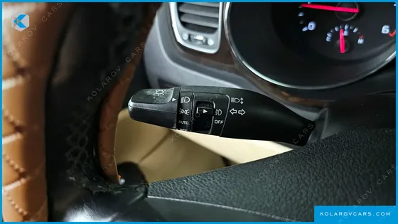 KIA CARNIVAL 9-SEATER NOBLESSE