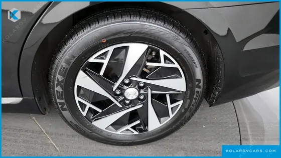 HYUNDAI GRANDEUR LE BLANC