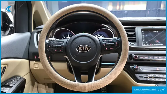 KIA CARNIVAL 9-SEATER NOBLESSE SPECIAL