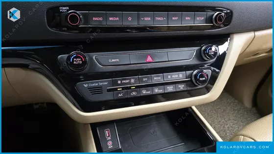 KIA CARNIVAL 9-SEATER NOBLESSE SPECIAL