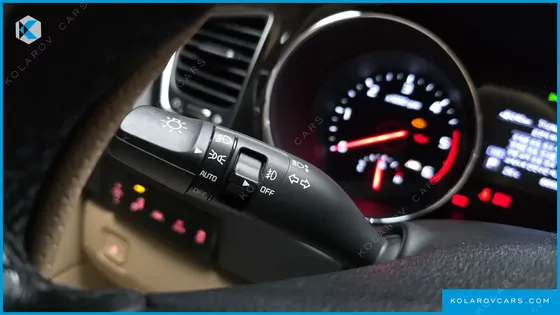 KIA CARNIVAL 9-SEATER NOBLESSE SPECIAL