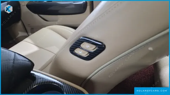 KIA CARNIVAL 9-SEATER HI-LIMOUSINE