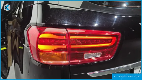 KIA CARNIVAL 9-SEATER HI-LIMOUSINE