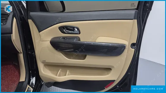 KIA CARNIVAL 9-SEATER HI-LIMOUSINE