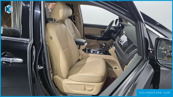 KIA CARNIVAL 9-SEATER HI-LIMOUSINE