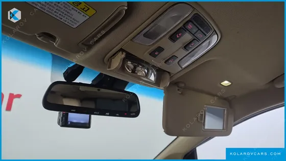 KIA CARNIVAL 9-SEATER HI-LIMOUSINE