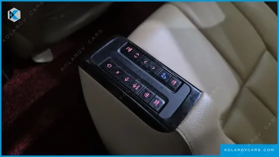 KIA CARNIVAL 9-SEATER HI-LIMOUSINE