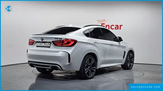 BMW X6M 4.4