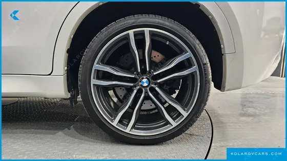 BMW X6M 4.4
