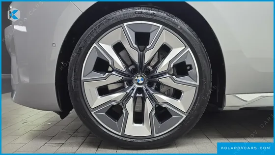 BMW 7 SERIES 740I XDRIVE CLASSIC SILVER EDITION