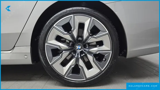 BMW 7 SERIES 740I XDRIVE CLASSIC SILVER EDITION