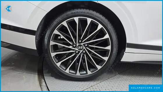 HYUNDAI GRANDEUR 2,5 GASOLINE 2WD