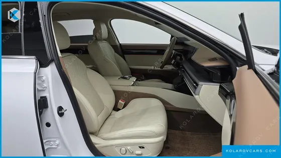 HYUNDAI GRANDEUR 2,5 GASOLINE 2WD