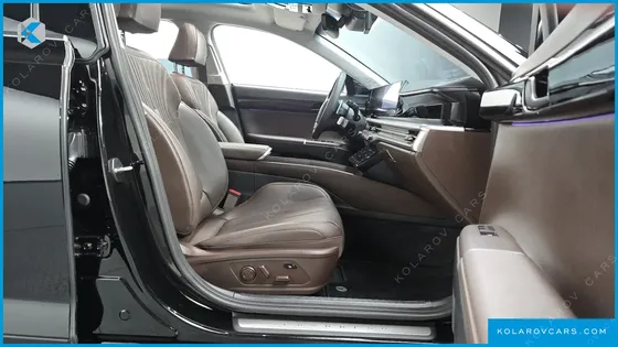 HYUNDAI GRANDEUR 2,5 GASOLINE 2WD