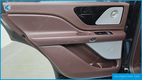 LINCOLN AVIATOR 3.0 BLACK LABEL AWD