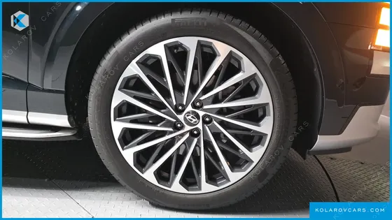 HYUNDAI PALISADE GASOLINE 2.5T 4WD 9-SEATER
