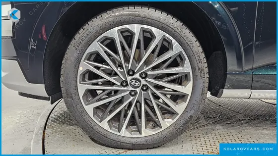 HYUNDAI PALISADE GASOLINE 2.5T 2WD 7-SEATER