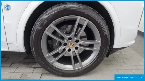 PORSCHE CAYENNE 3.0 COUPE