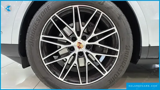 PORSCHE CAYENNE 3.0