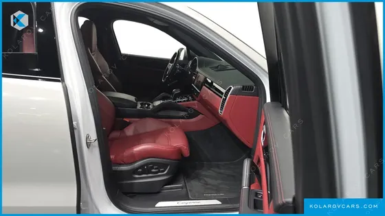 PORSCHE CAYENNE 3.0 COUPE