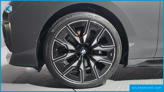 BMW I7 M70 XDRIVE M PERFORMANCE