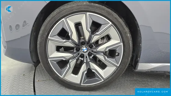 BMW I7 XDRIVE 60 DESIGN PURE EXCELLENCE